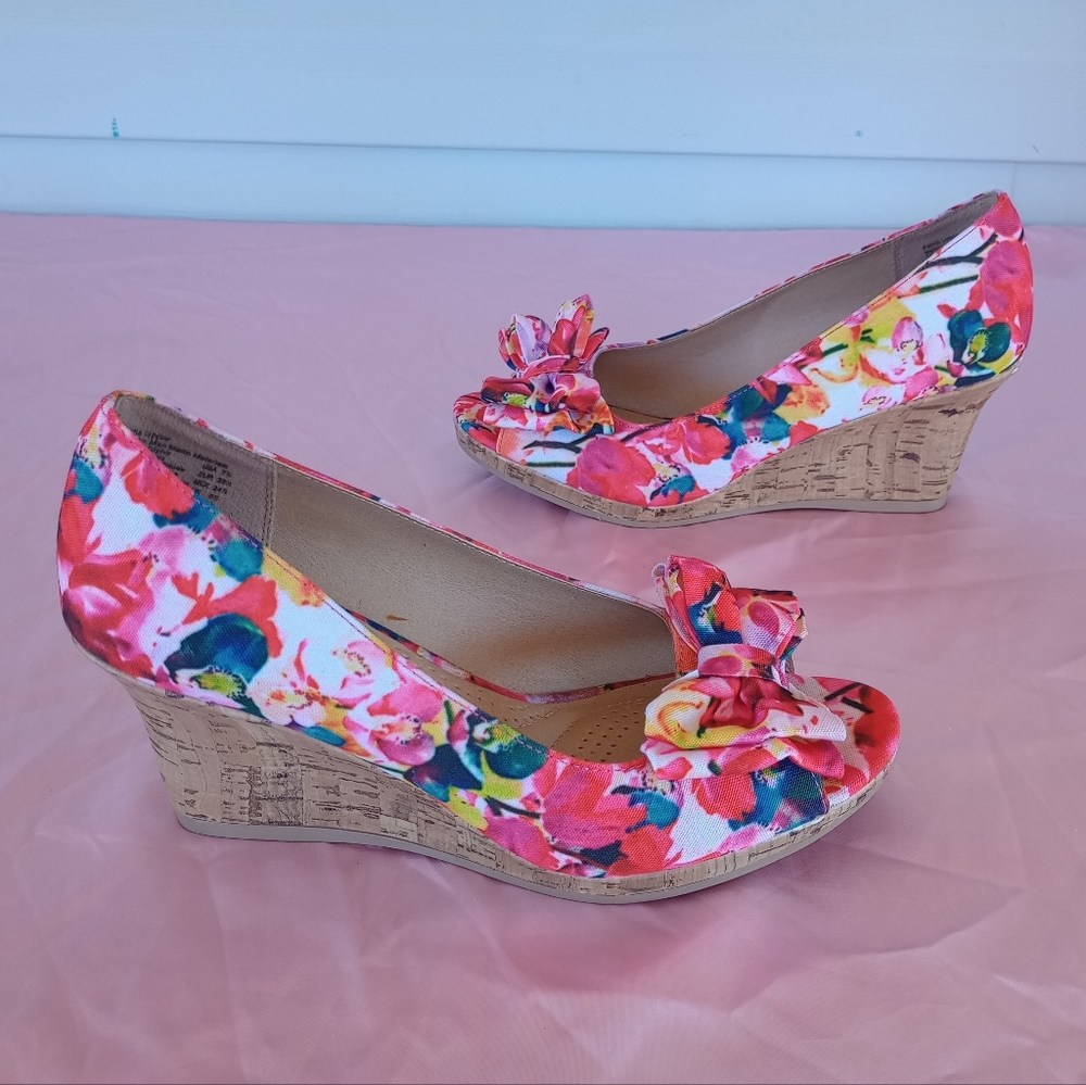 dexflex comfort Floral Bow Wedge Pumps - Pink Multicolor